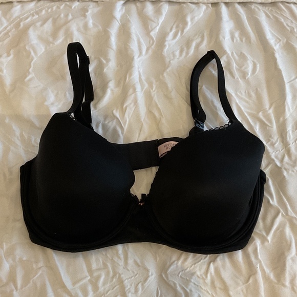 Victoria's Secret Other - Body by Victoria Bra